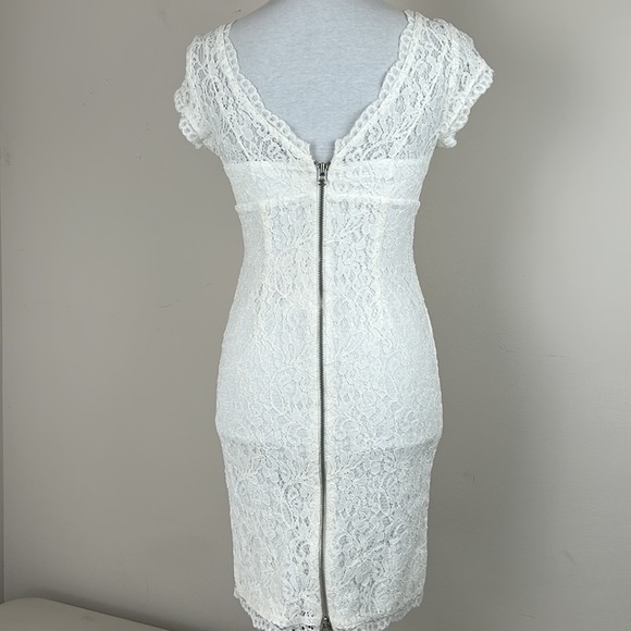 DB Studio (David’s Bridal) All Over Lace knee length dress cap sleeve in Ivory 2 - Picture 5 of 12